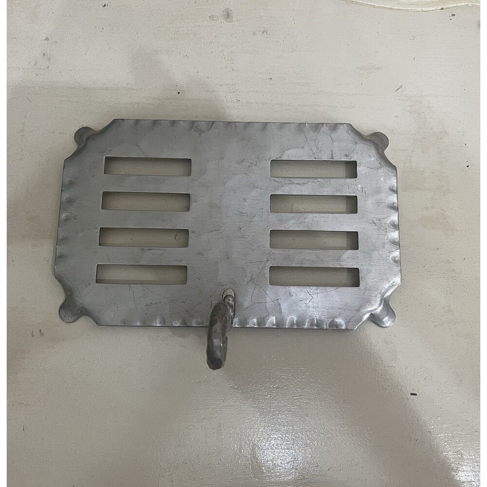 Vintage 1950s Hammered Aluminum Trivet Cooling Tray With Handle M2